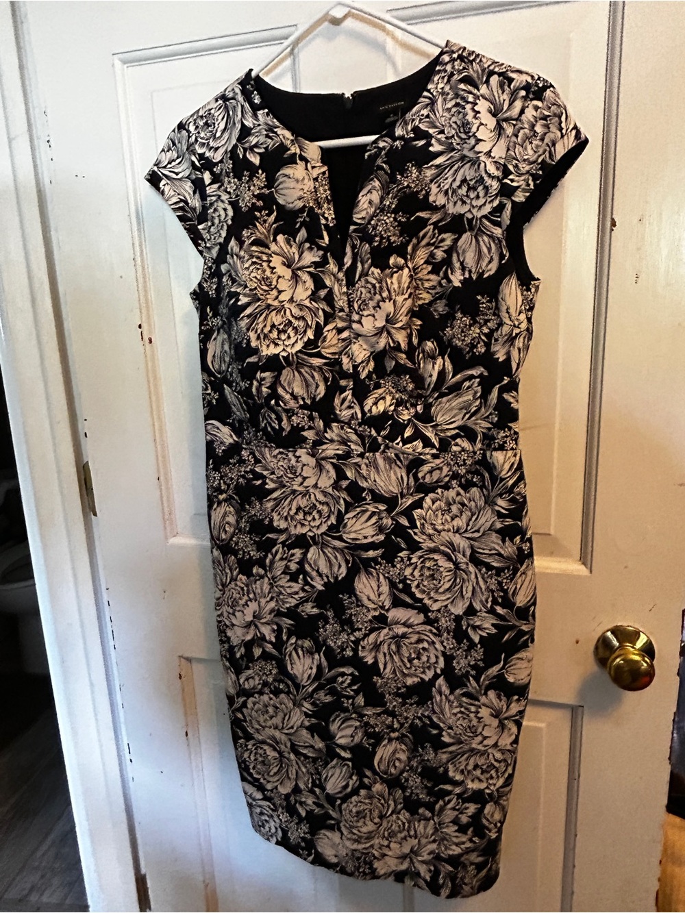 Ann Taylor Navy & White Floral Midi Sheath Dress